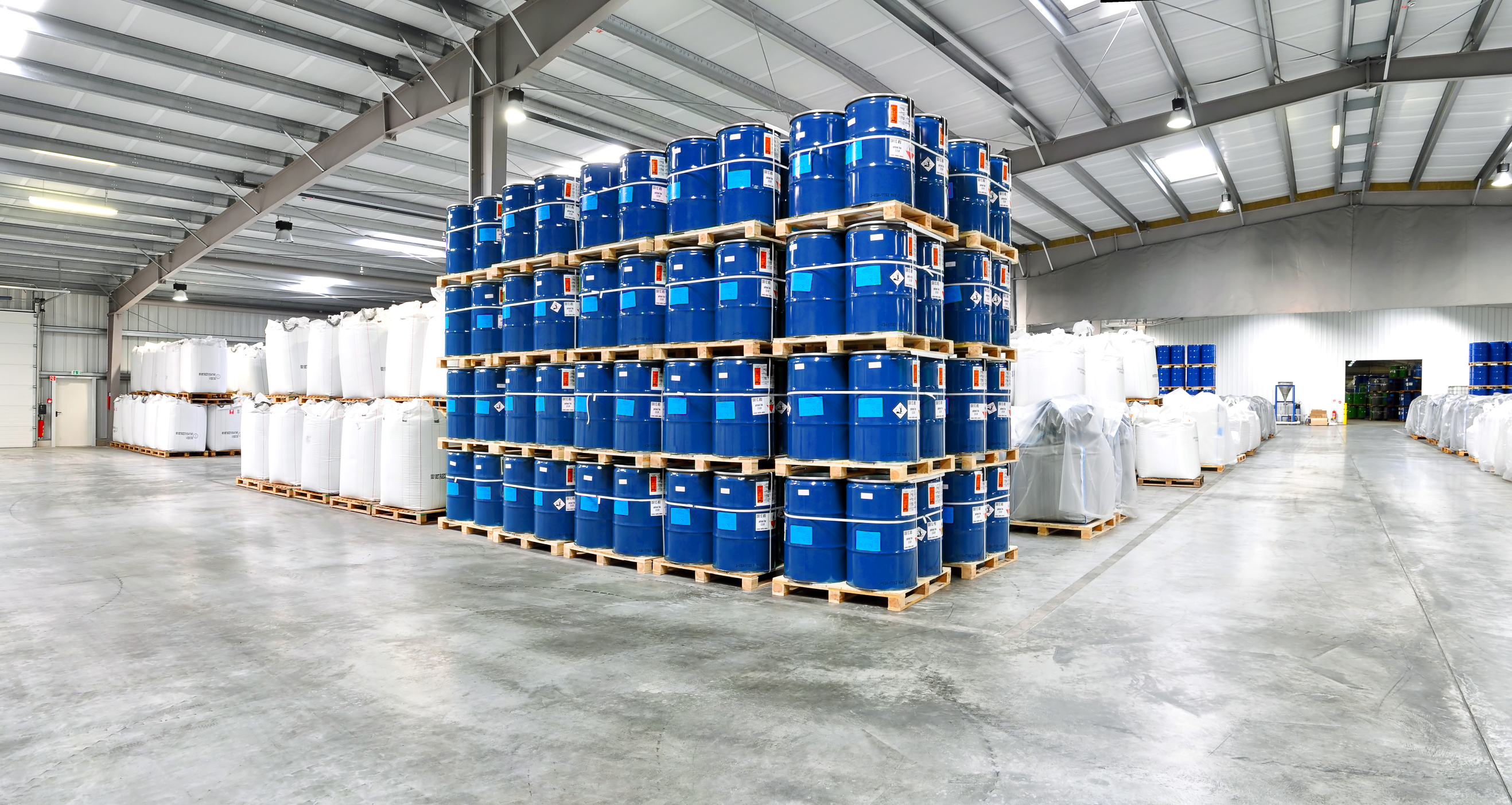 Chemical Storage and Logistics | RHENUS Group