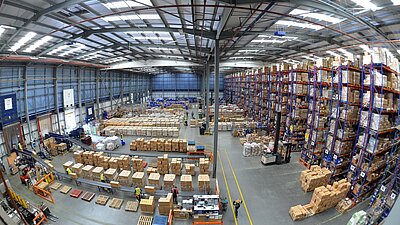Rhenus erwirbt britische Lager- und Logistikspedition Core Management Logistics