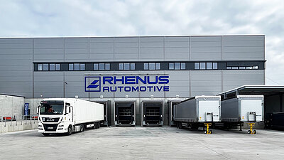 Rhenus Automotive opens a fourth warehouse for John Deere in Mannheim